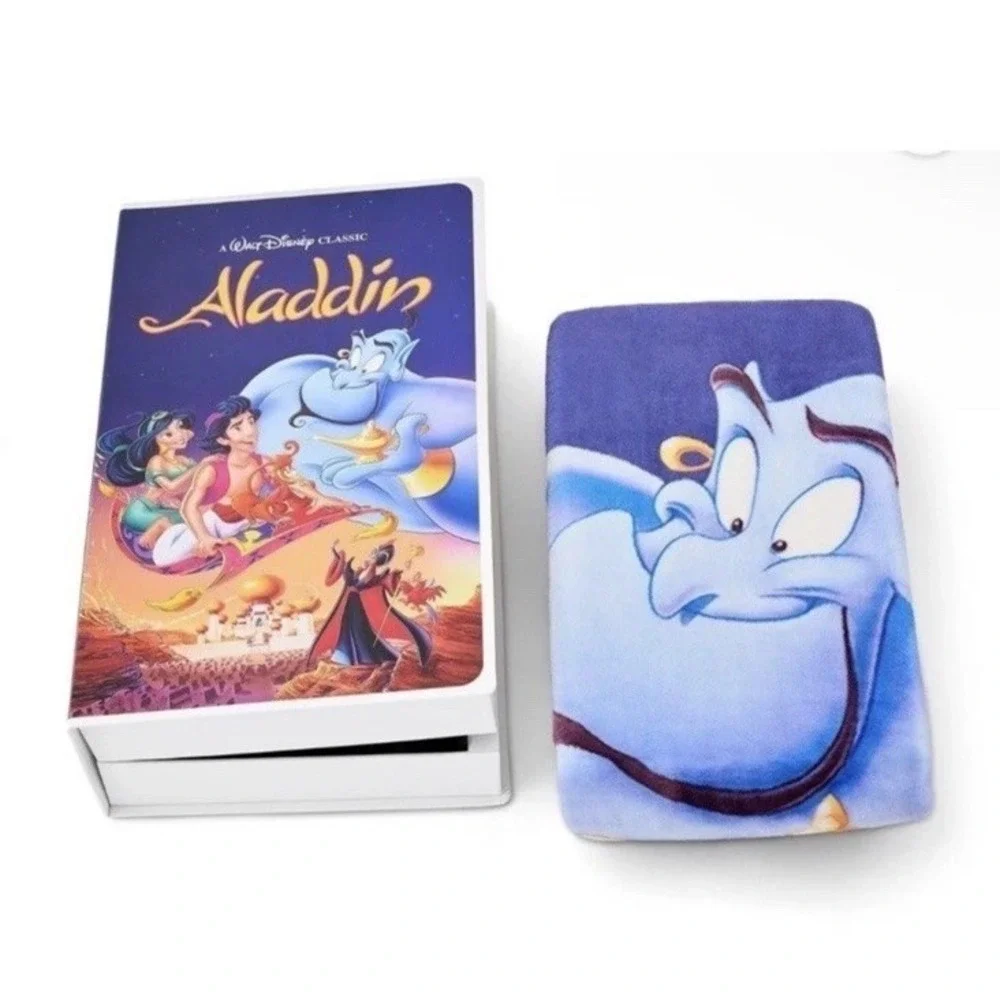 Disney's Aladdin Retro VHS Boxed Silk Classic Throw Blanket Brand New Sealed